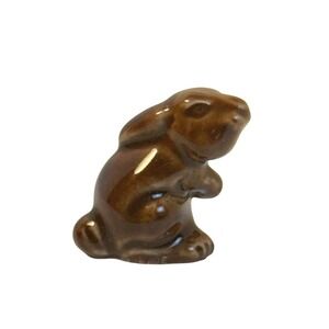 Wade Whimsies Brown Rabbit Porcelain Miniature Figurine Red Rose Tea Collectible
